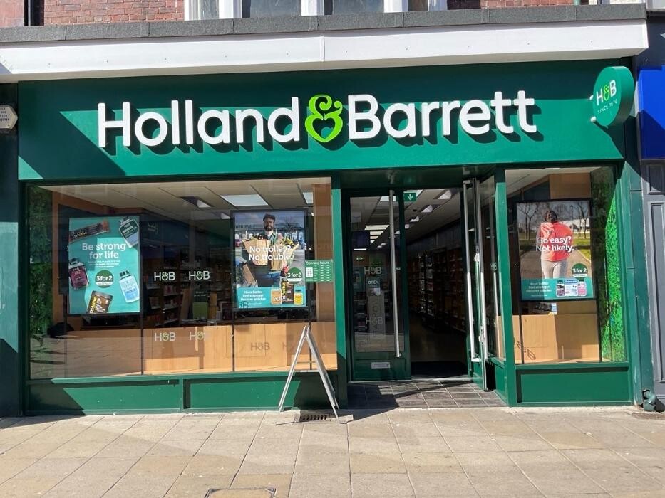 Images Holland & Barrett - South Shields