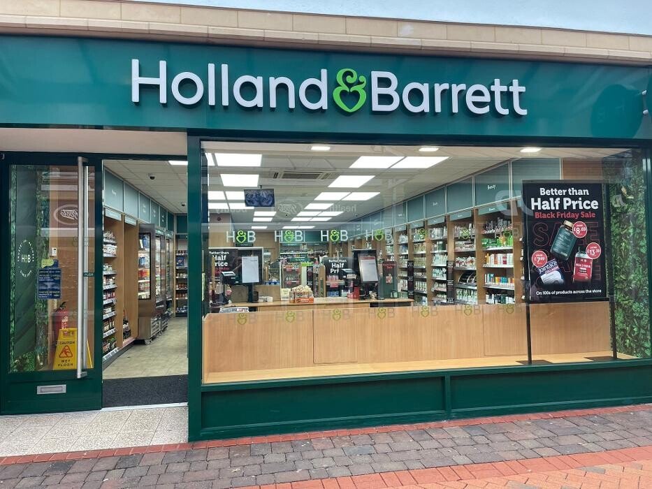 Images Holland & Barrett - Caerphilly