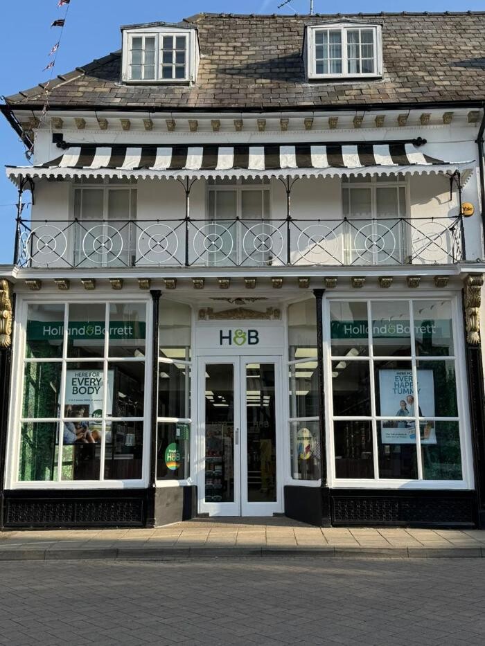 Images Holland & Barrett - Saffron Walden