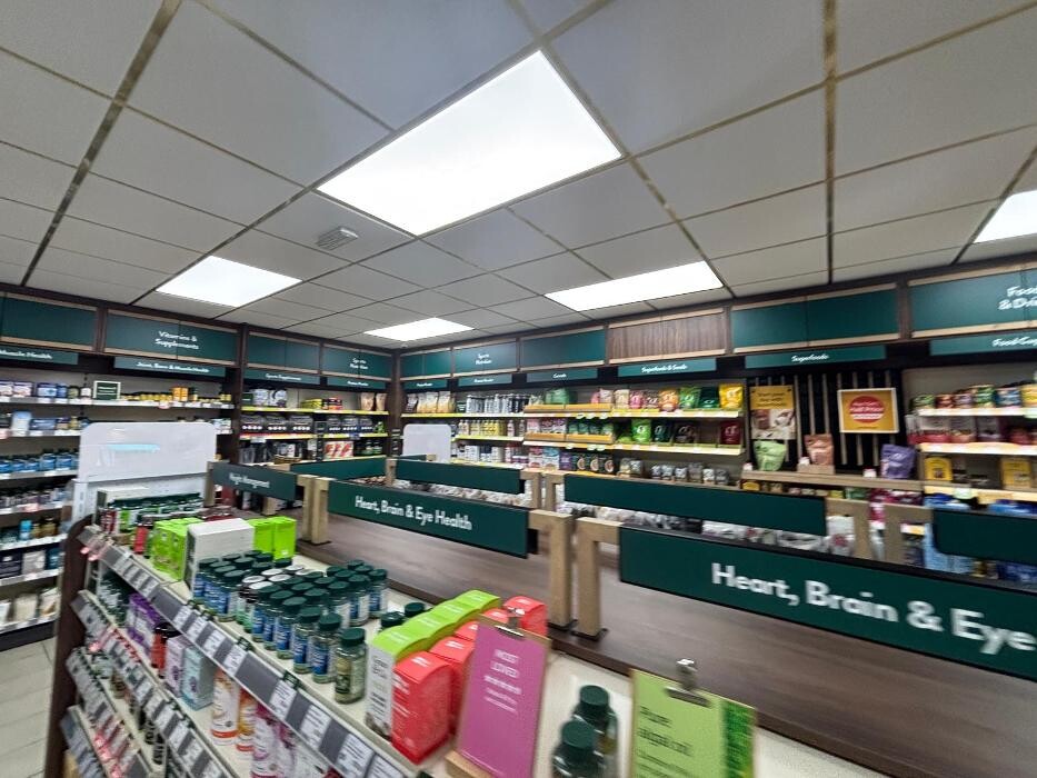 Images Holland & Barrett - Grantham