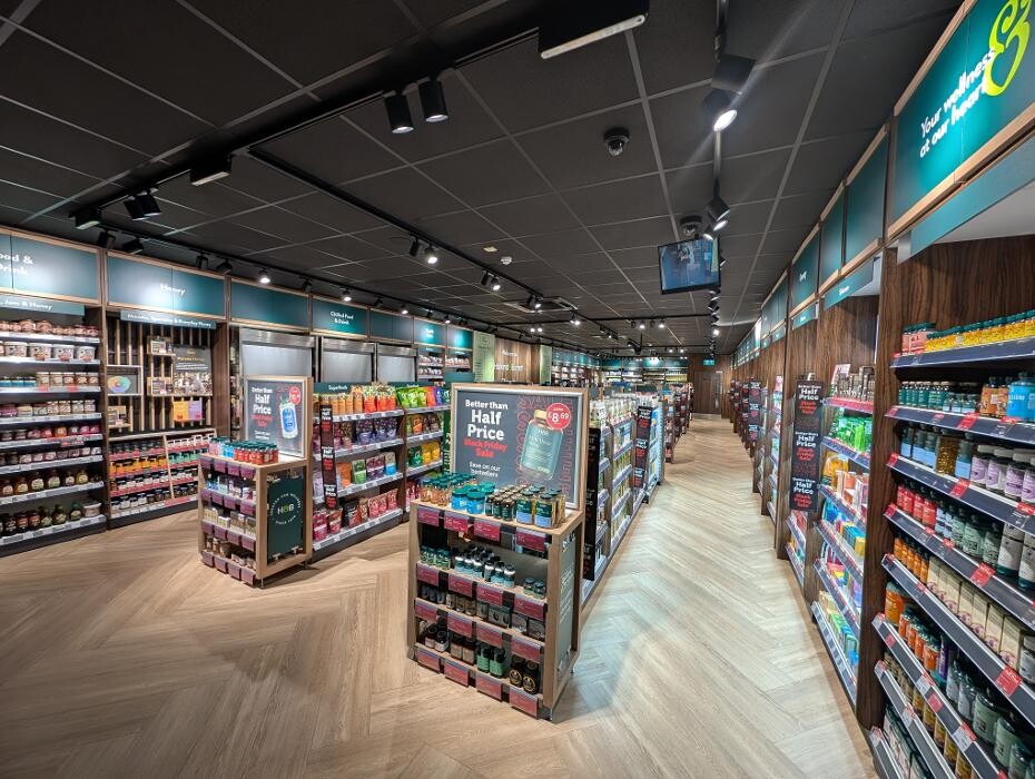Images Holland & Barrett - Cheapside
