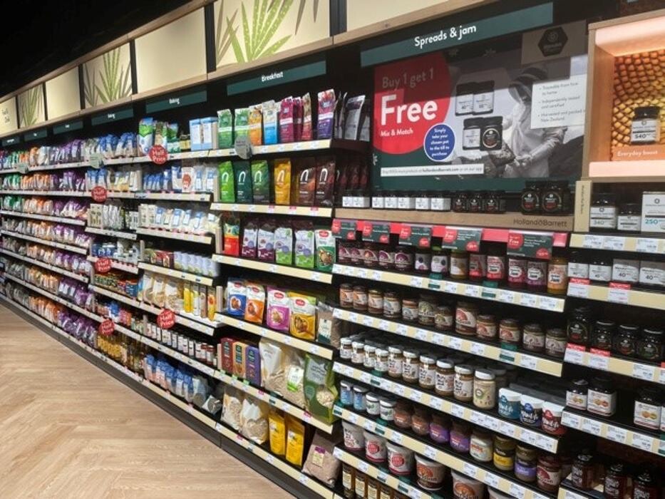 Images Holland & Barrett - Hammersmith