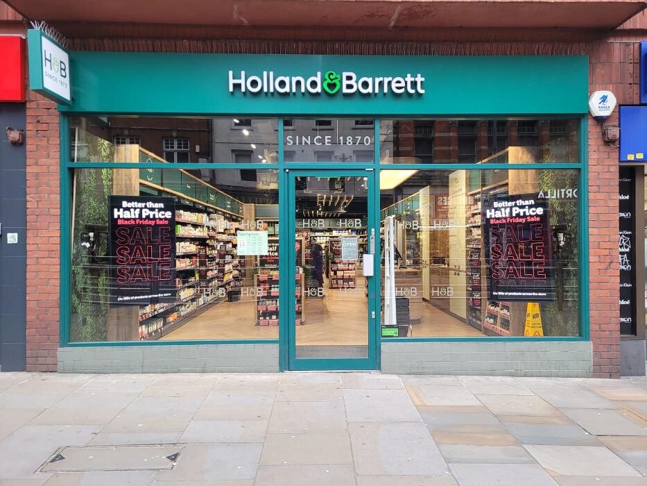 Images Holland & Barrett - Hammersmith