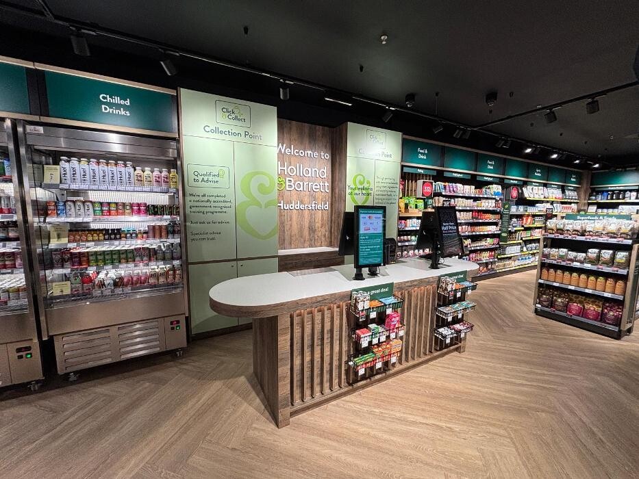 Images Holland & Barrett - Huddersfield