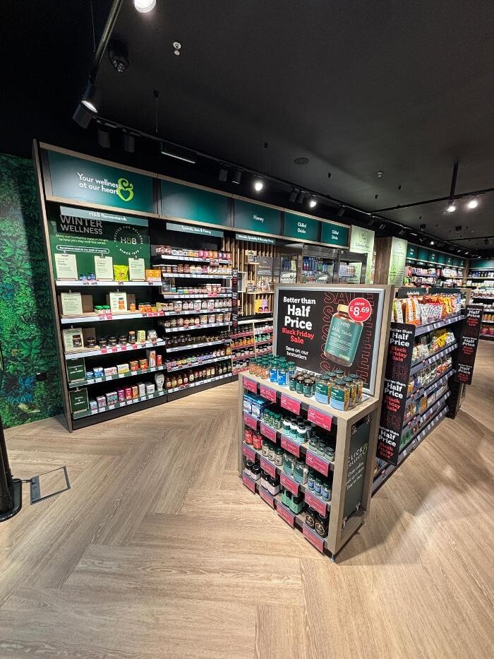 Images Holland & Barrett - Huddersfield