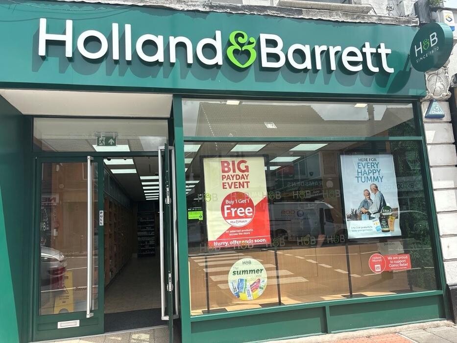 Images Holland & Barrett - Blackwood