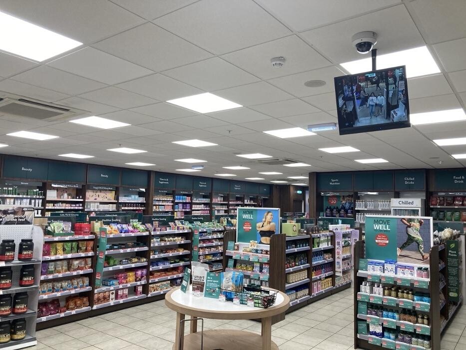 Images Holland & Barrett - Craigavon