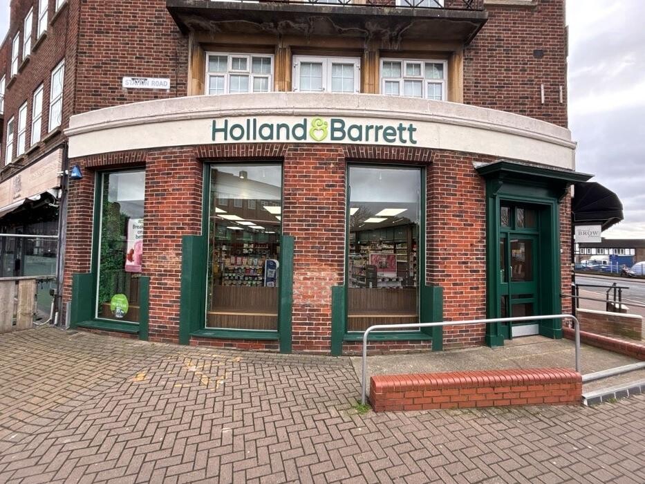 Images Holland & Barrett - Upminster