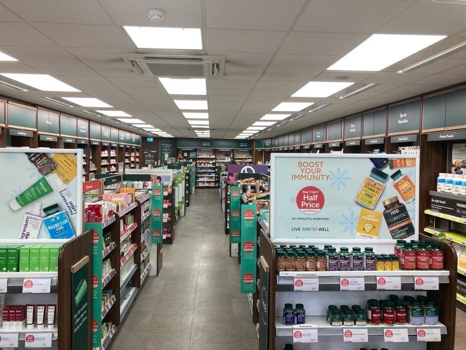 Images Holland & Barrett - Penzance