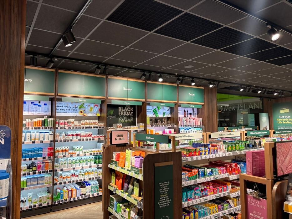 Images Holland & Barrett - Eastbourne