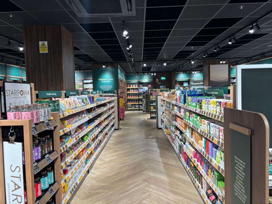 Images Holland & Barrett - Eastbourne