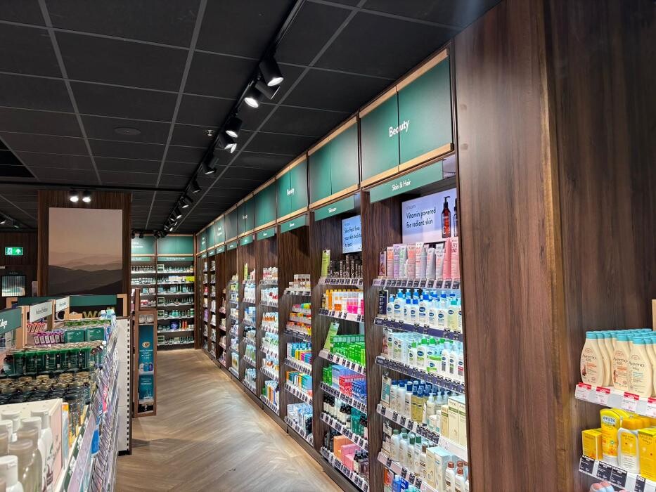 Images Holland & Barrett - Eastbourne