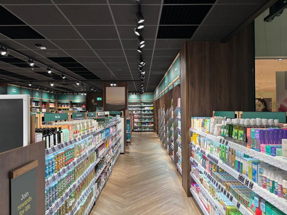 Images Holland & Barrett - Eastbourne