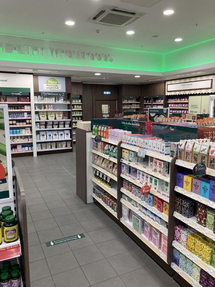 Images Holland & Barrett - Yardley
