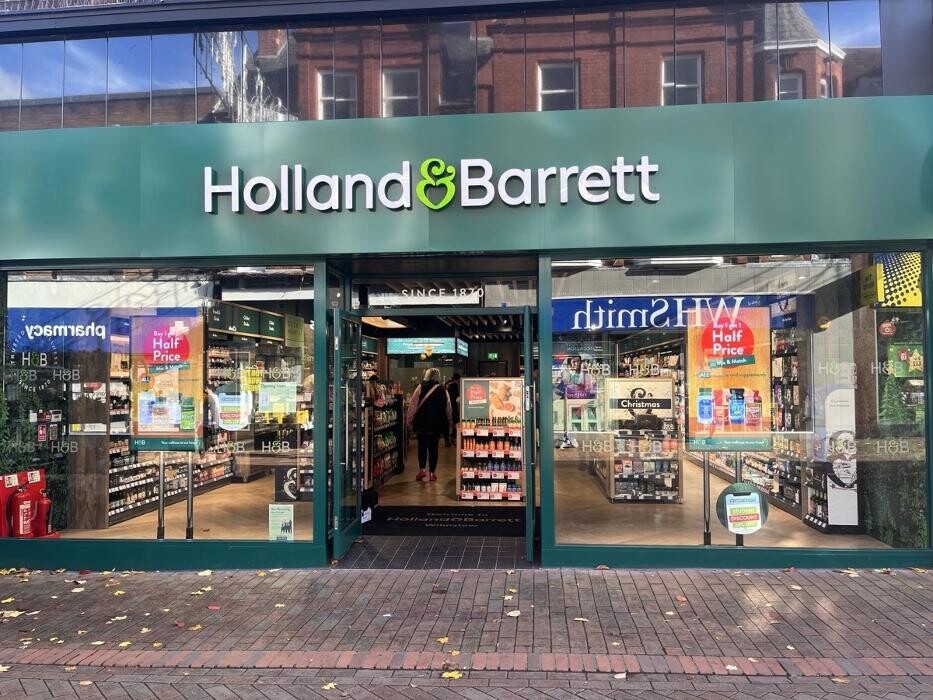 Images Holland & Barrett - Wilmslow