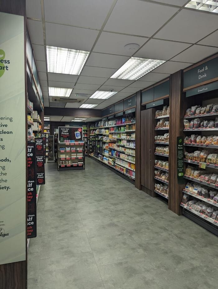Images Holland & Barrett - Abergavenny
