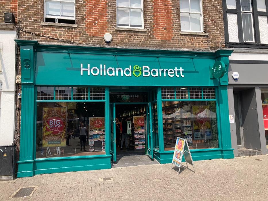Images Holland & Barrett - St Albans