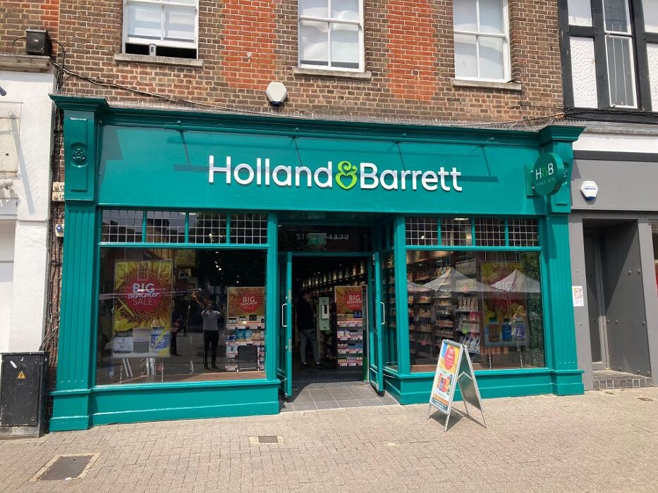 Images Holland & Barrett - St Albans