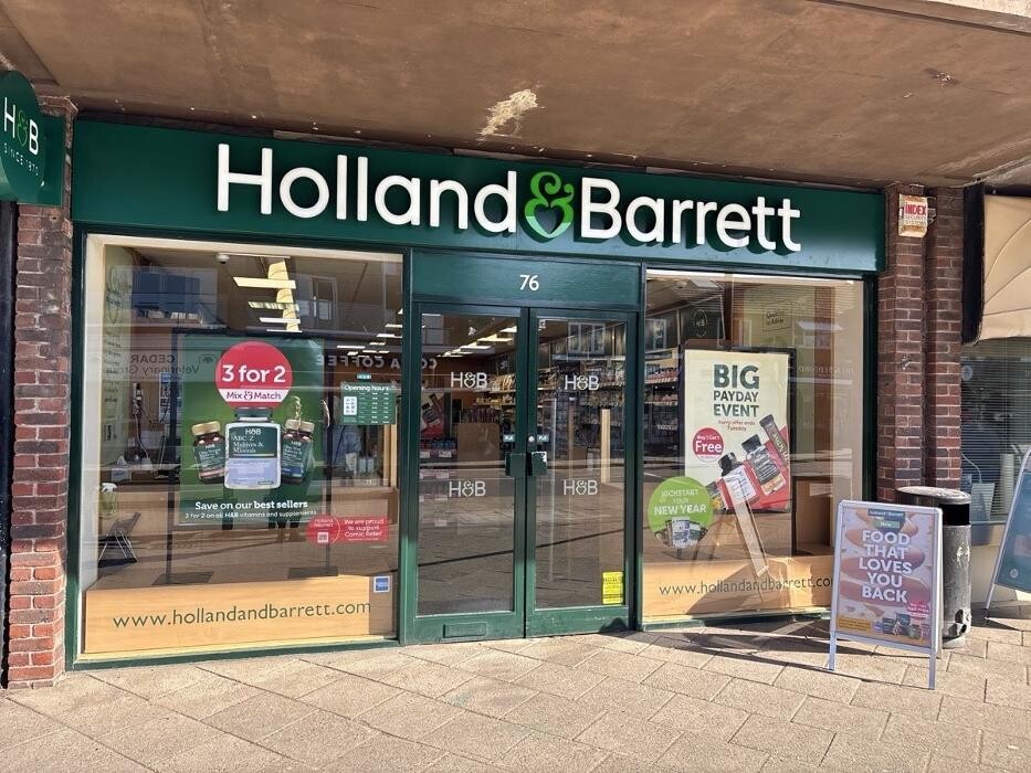 Images Holland & Barrett - Ferndown