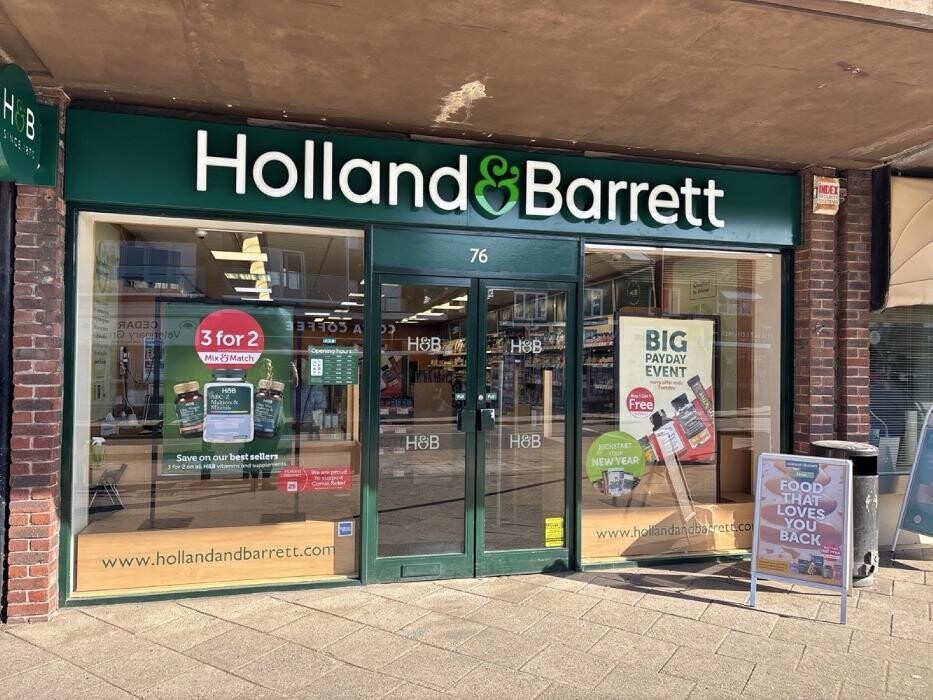 Images Holland & Barrett - Ferndown