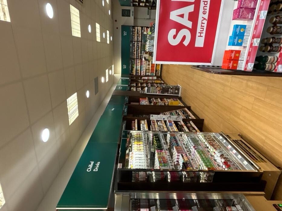Images Holland & Barrett - Cheshunt Tesco