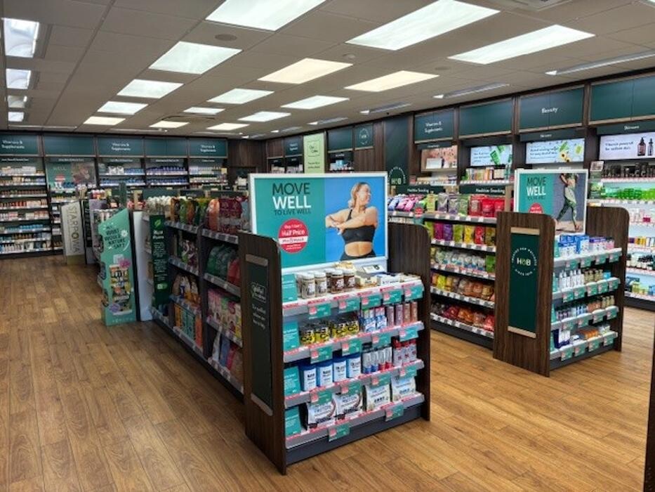 Images Holland & Barrett - Colliers Wood