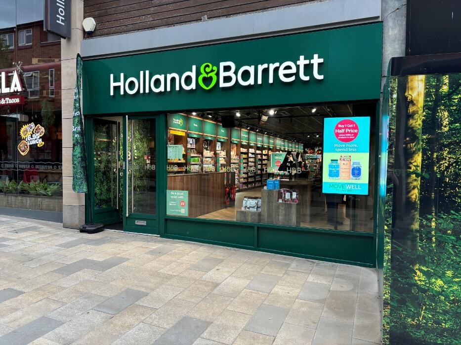 Images Holland & Barrett - Bracknell