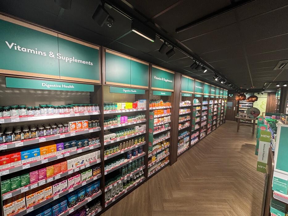 Images Holland & Barrett - Bracknell