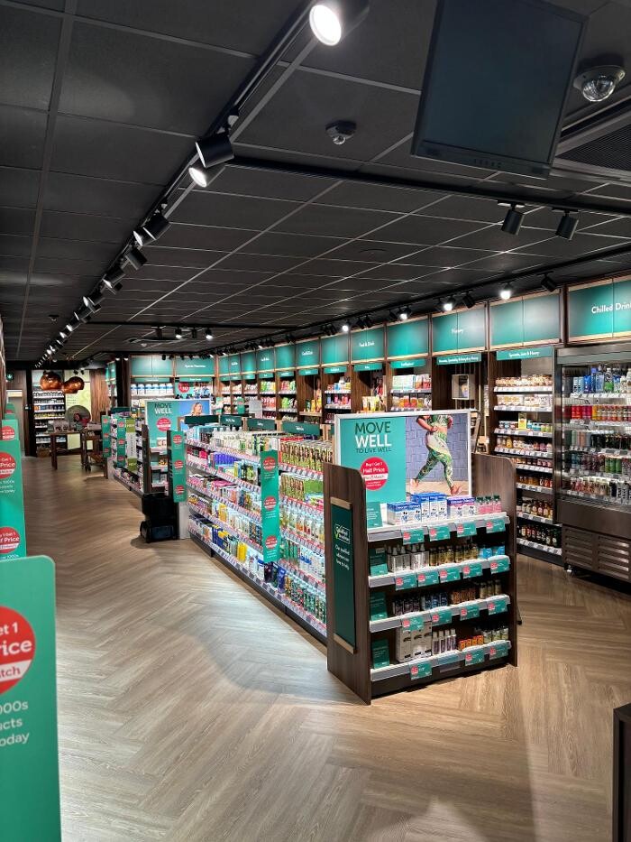 Images Holland & Barrett - Bracknell