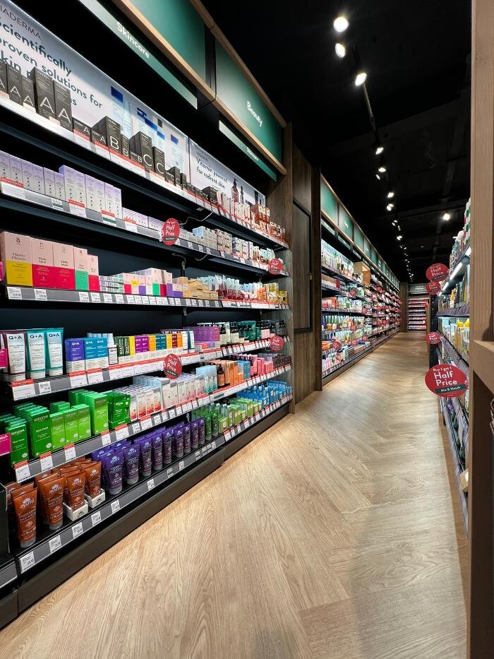 Images Holland & Barrett - Upton Park