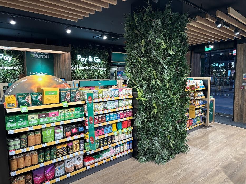 Images Holland & Barrett - Oxford Street 2