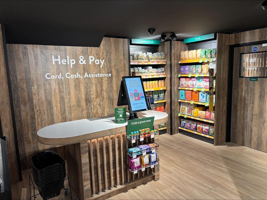 Images Holland & Barrett - Oxford Street 2