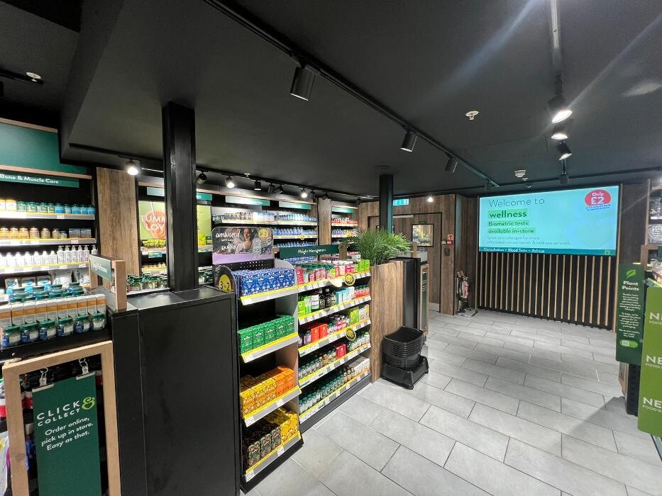 Images Holland & Barrett - Stratford City
