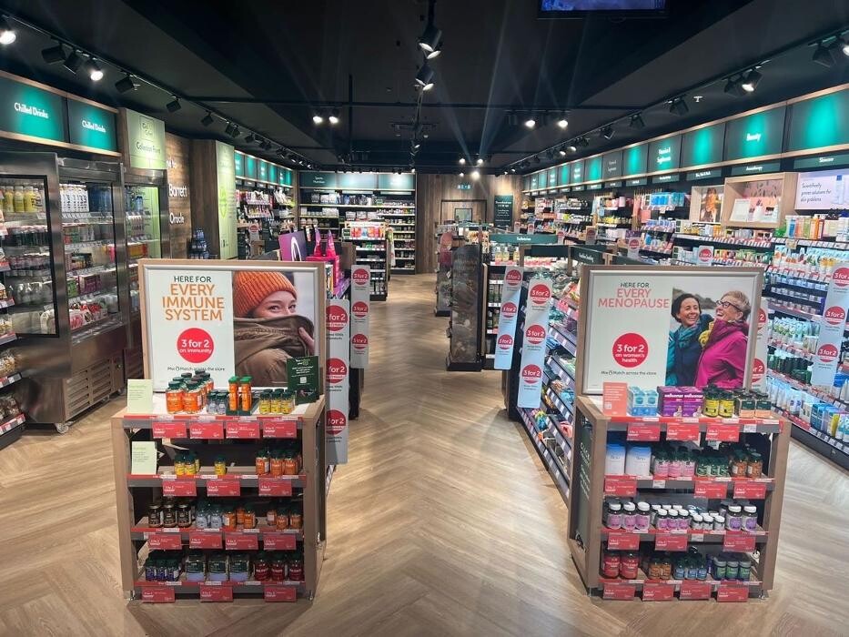 Images Holland & Barrett - Reading Oracle