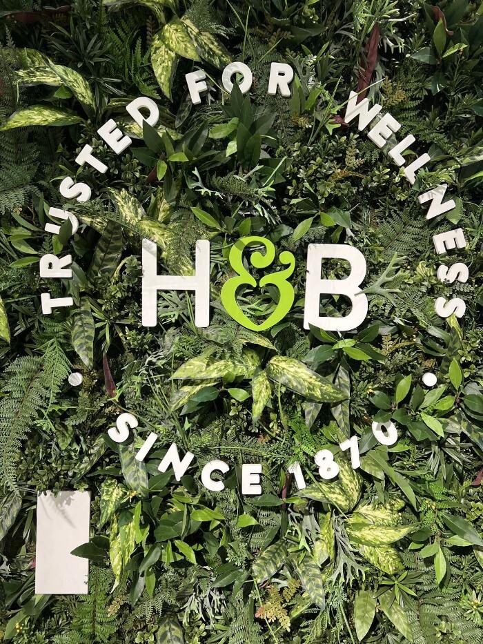 Images Holland & Barrett - Reading Oracle