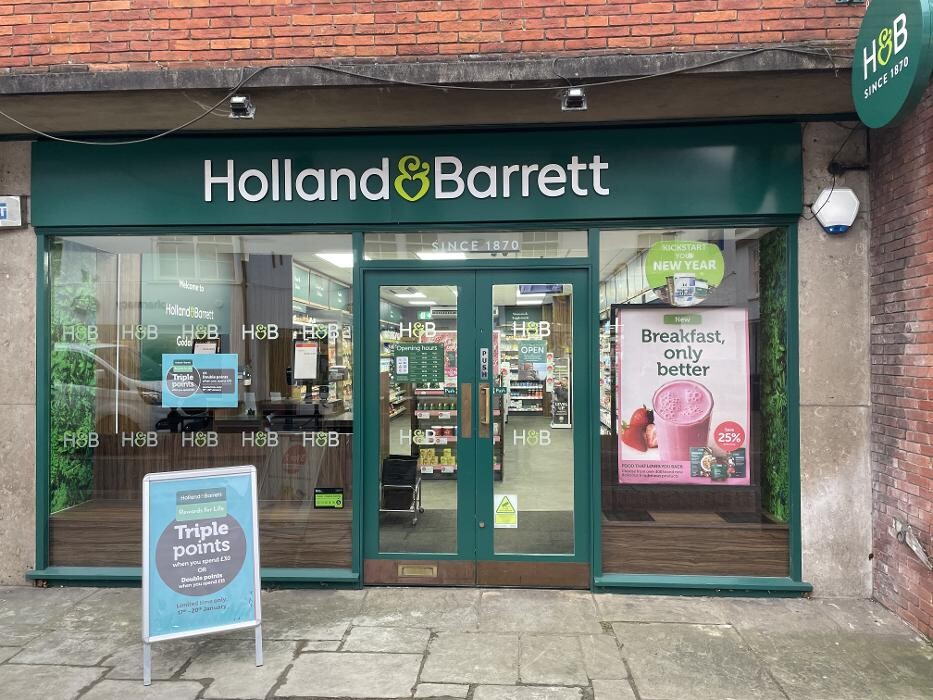 Images Holland & Barrett - Godalming
