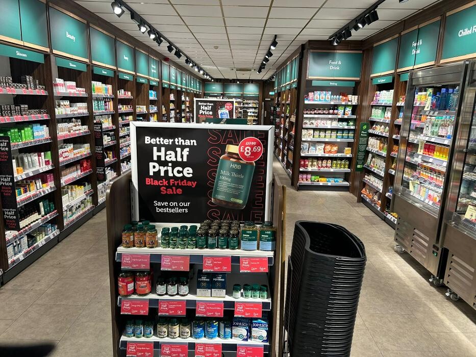 Images Holland & Barrett - East Ham