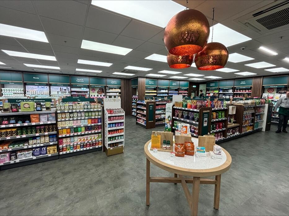 Images Holland & Barrett - Blackburn