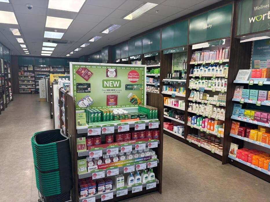 Images Holland & Barrett - Cheltenham