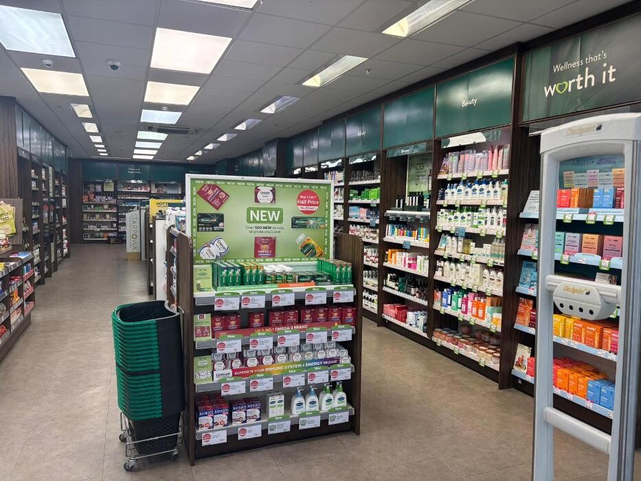 Images Holland & Barrett - Cheltenham