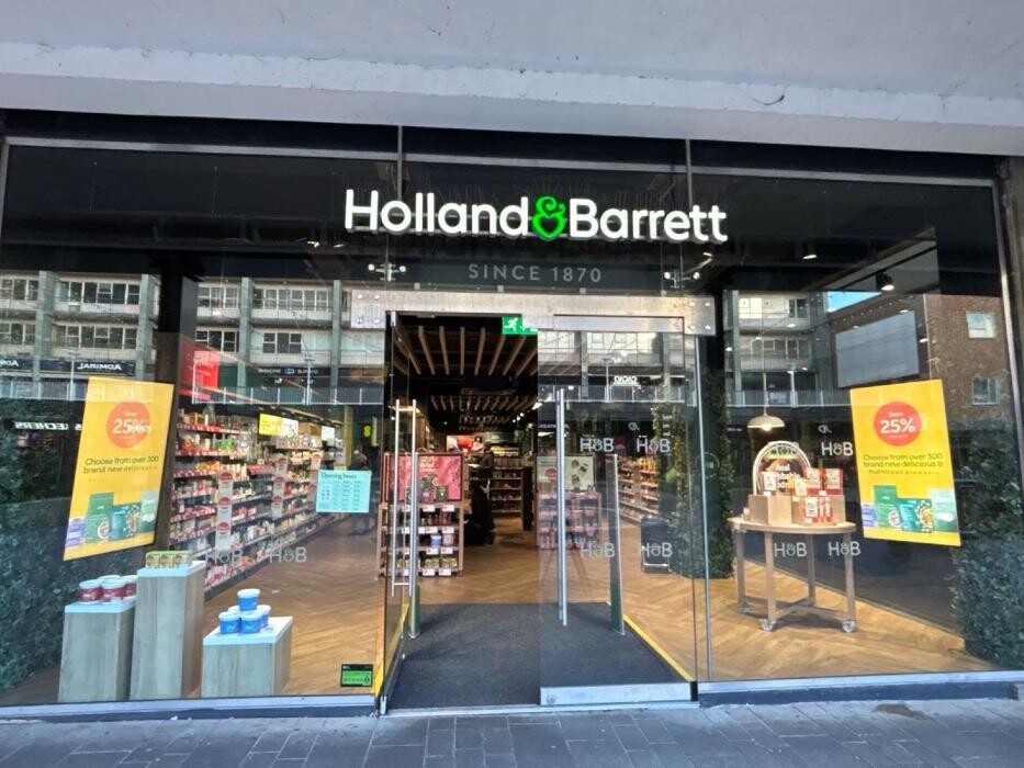 Images Holland & Barrett - Coventry Central