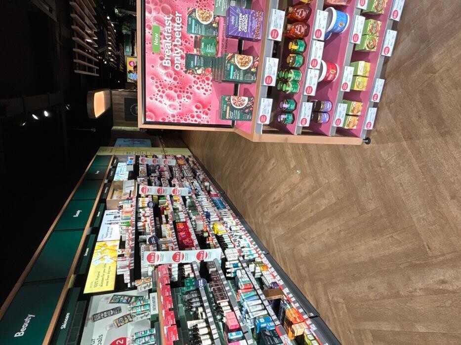 Images Holland & Barrett - Coventry Central