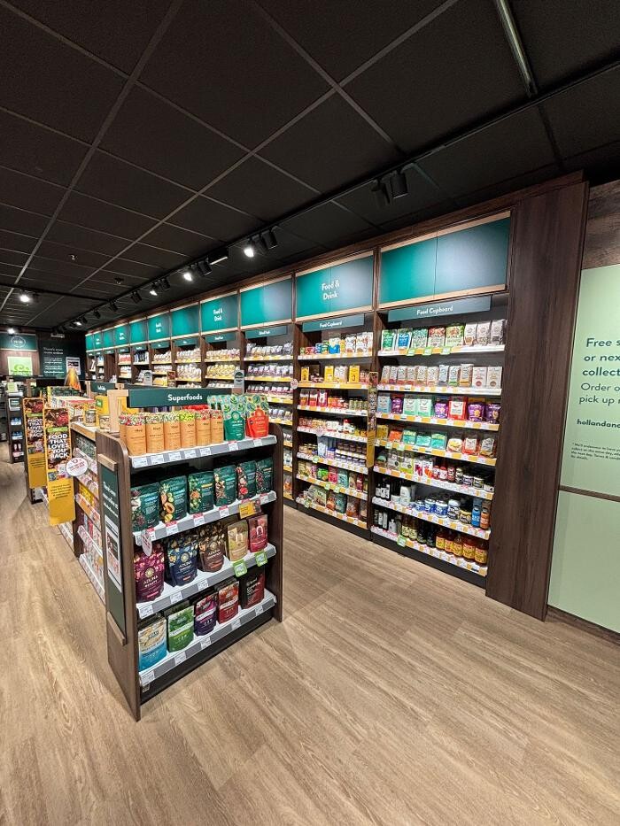 Images Holland & Barrett - Colchester