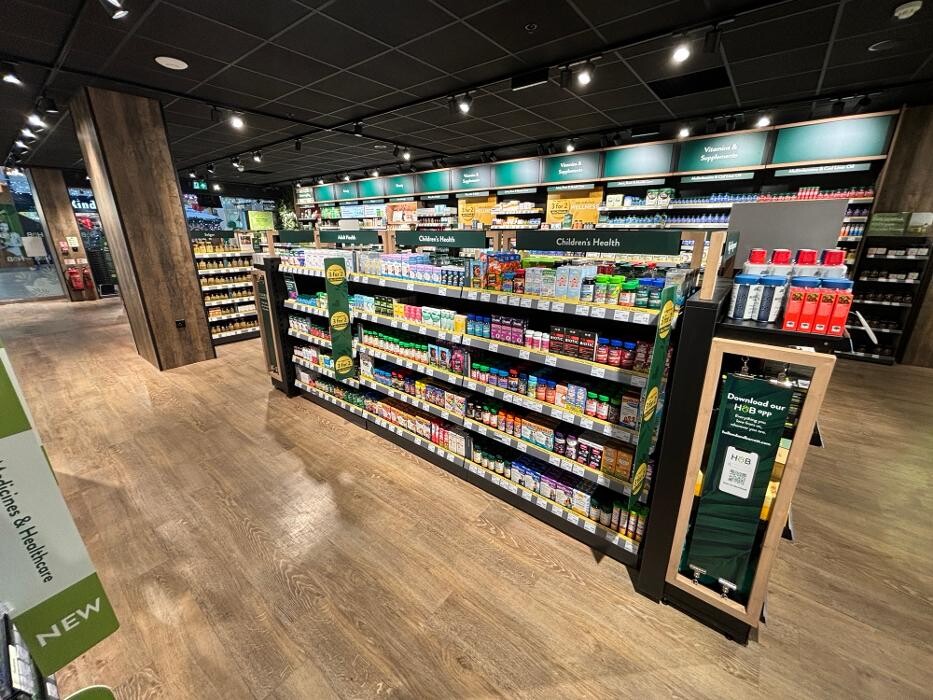 Images Holland & Barrett - Cambridge Lion Yard