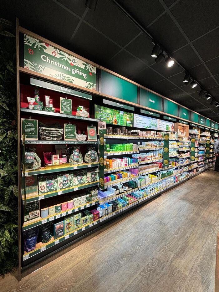 Images Holland & Barrett - Cambridge Lion Yard