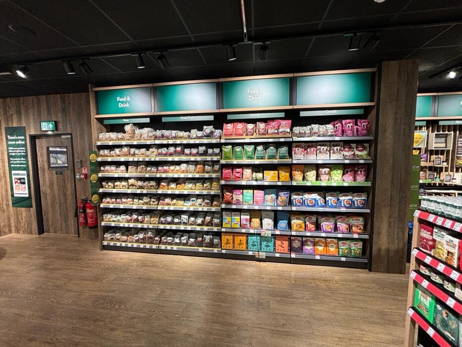 Images Holland & Barrett - Cambridge Lion Yard