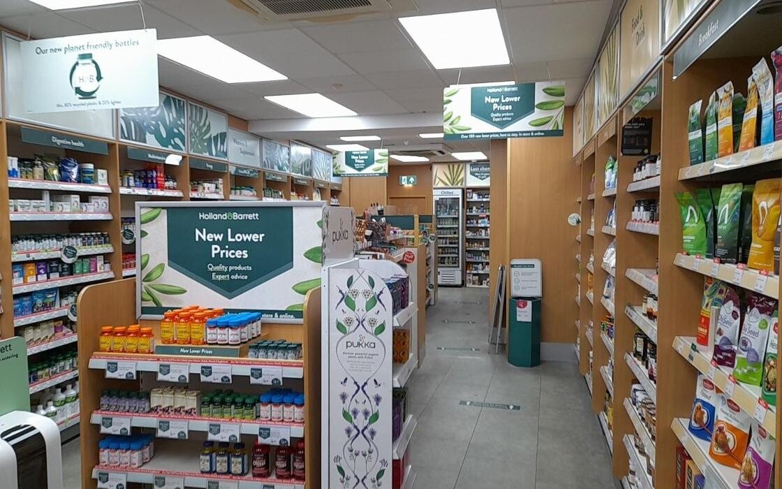 Images Holland & Barrett - Skipton