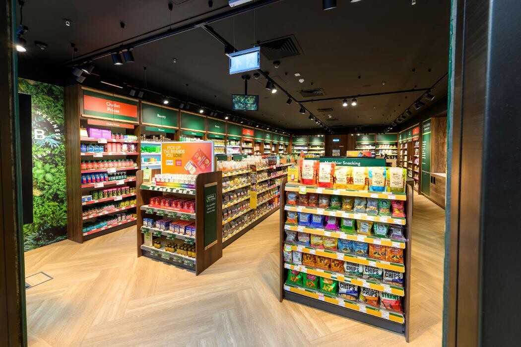 Images Holland & Barrett - York Fulford