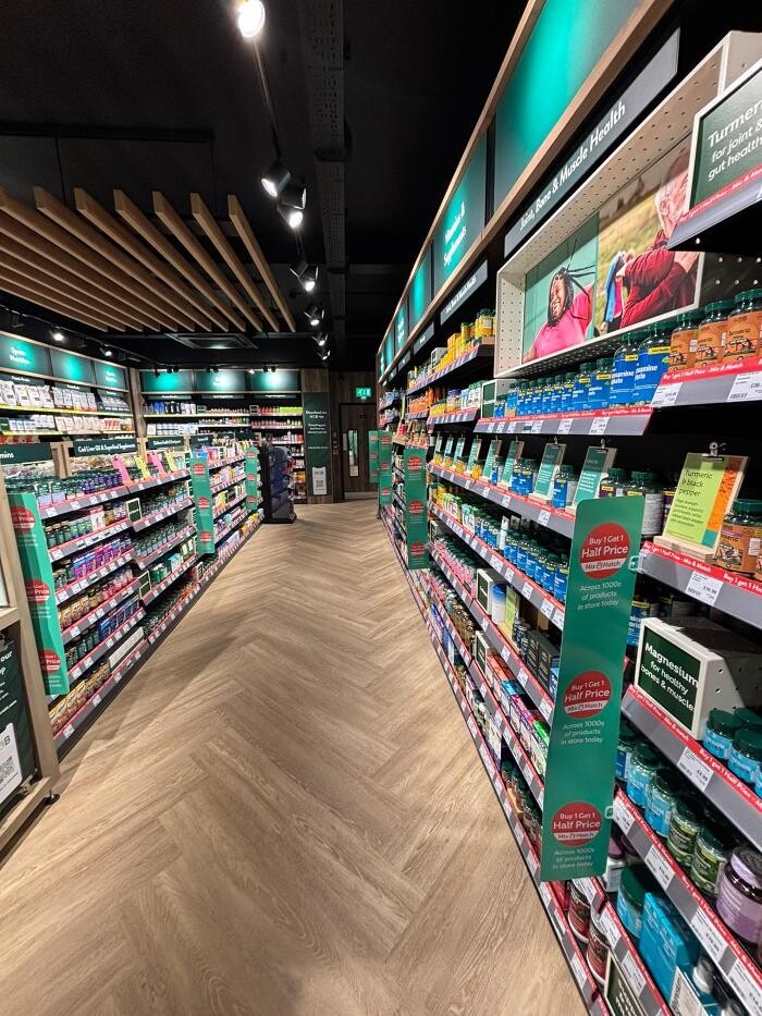 Images Holland & Barrett - Brentwood