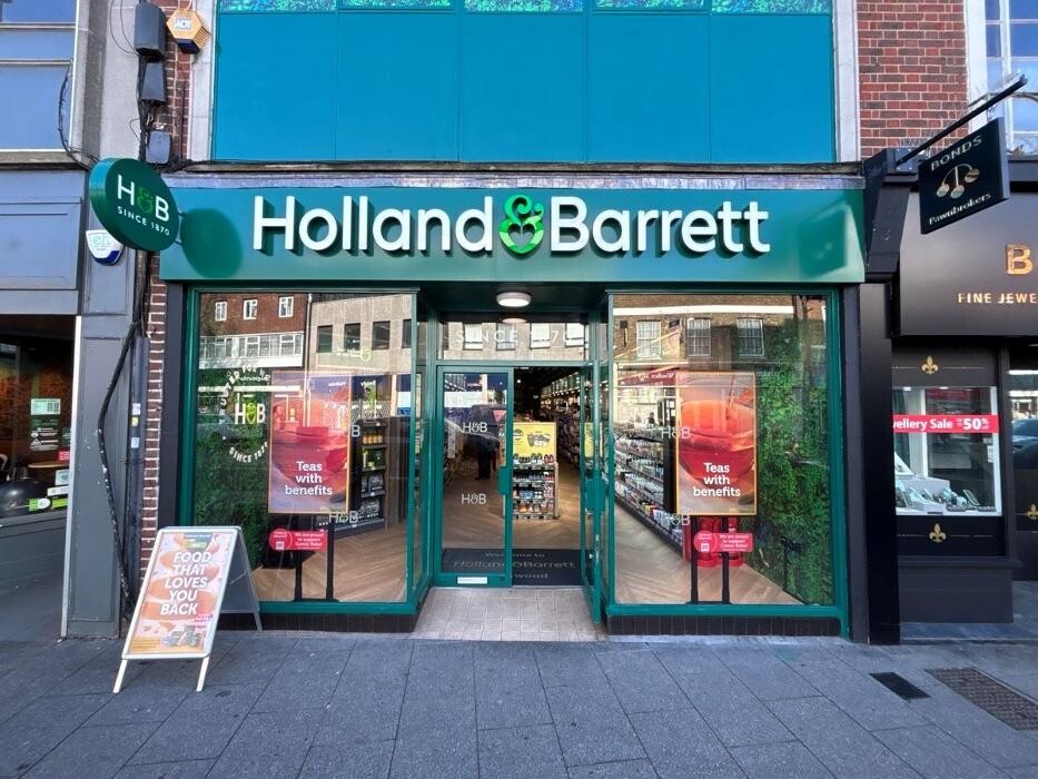 Images Holland & Barrett - Brentwood